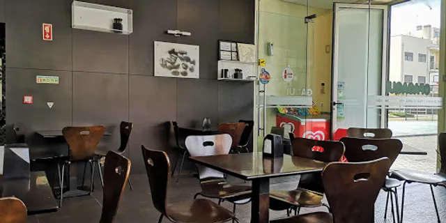 Padaria Pão Quente Parque da Cidade