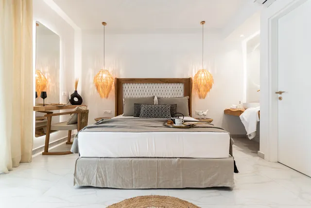 V Luxury Apartments Naxos