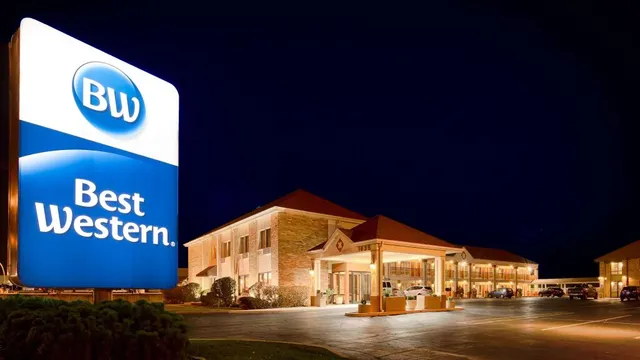 Days Inn by Wyndham St. Charles IL
