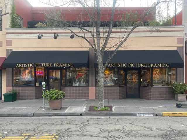 Artistic Picture Framing