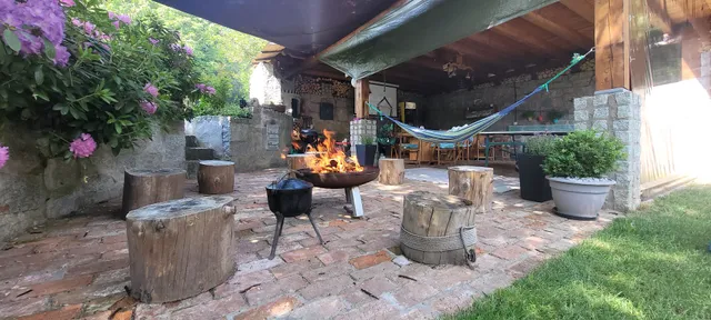 Aparyamenty Pod Uwalonym Dębem