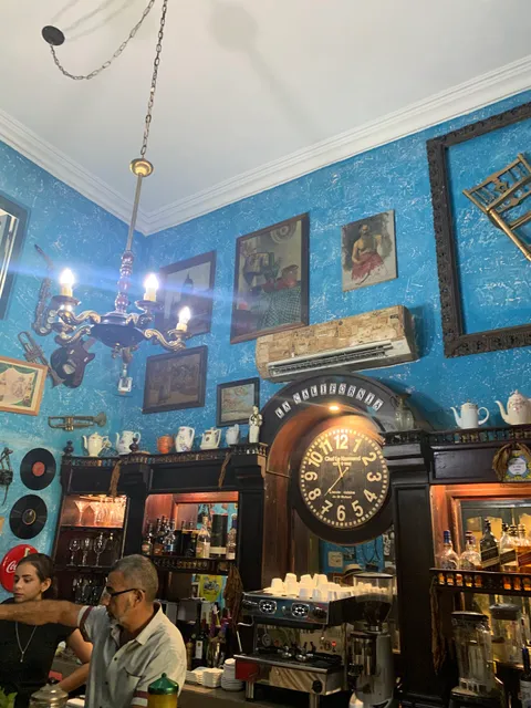 La California Restaurant