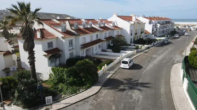 Casa Dos Amigos Surf House