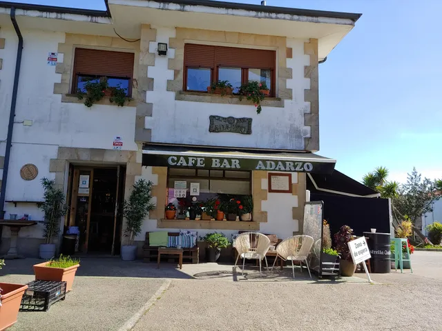 Cafe bar adarzo