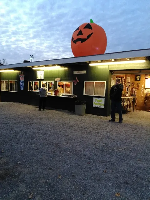 Will's Cackleberry Castle Pumpkin Farm