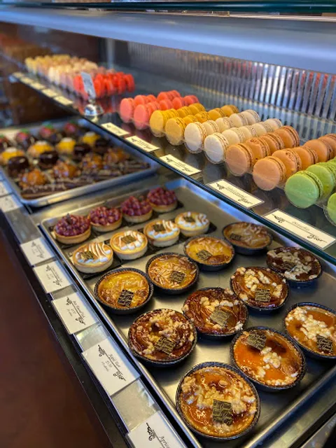 Renaud's Patisserie & Bistro