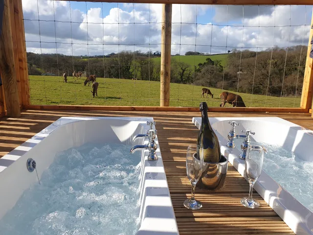 Wootten Deer Park & Safari Lodges ( Great Wootten Deer Park)