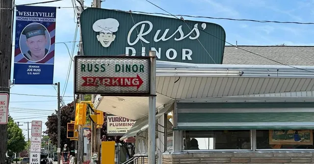 Russ' Dinor