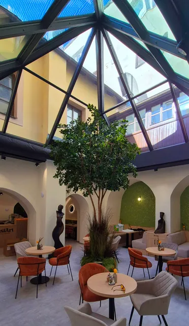 RestArt I café & bistro