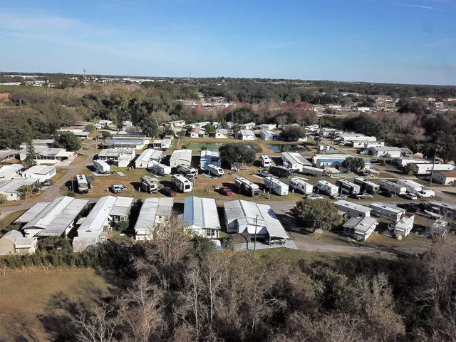 Royal Oaks Mobile Home & RV Resort