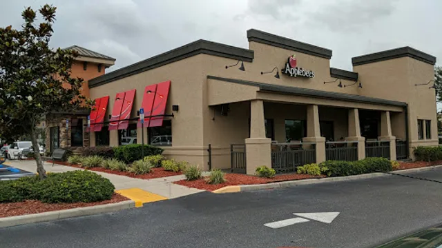 Applebee's Grill + Bar