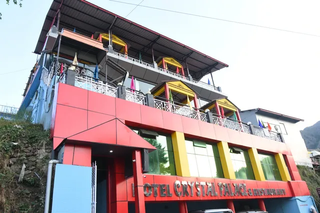 Hotel Crystal Palace dhanaulti