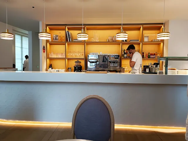 Le Café by Yannick Alléno