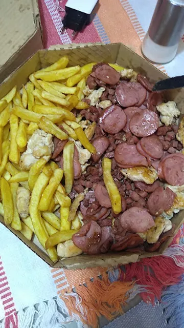 CONTAINER LANCHES E PORÇÕES