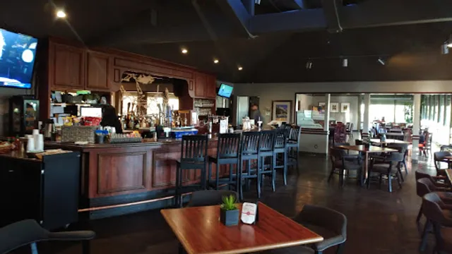 19th Hole Lounge At Lakeridge