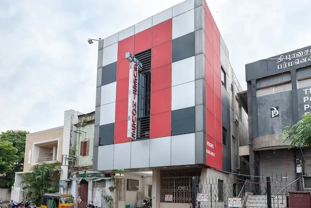 OYO Pearl Guest House Near Sangam Cinemas