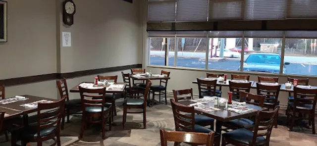 Bears Den Lounge & Motel