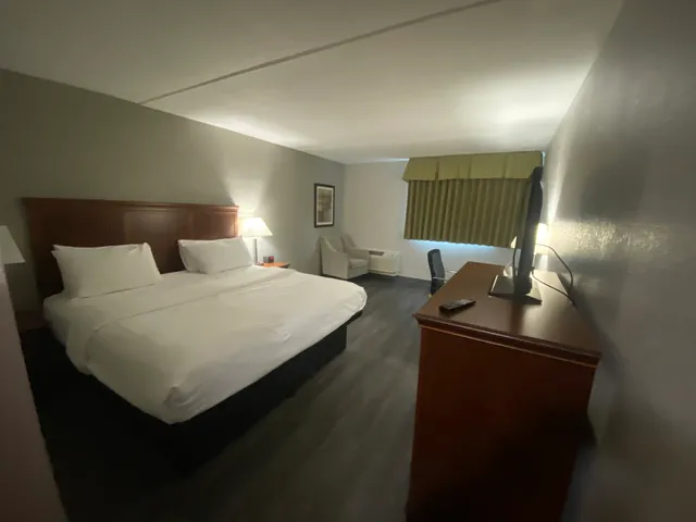 Pine Lake Resort & Banquets