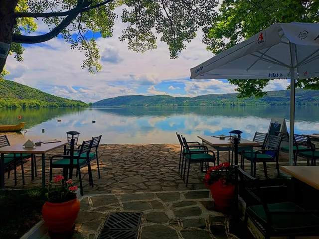 Παραδοσιακόν - Ταβέρνα