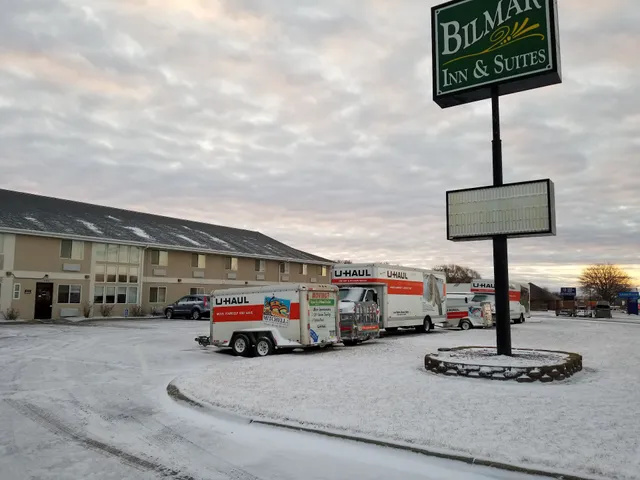 Bilmar Inn & Suites
