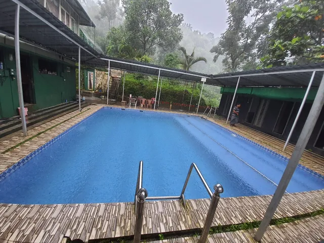 Kakkadampoyil Resorts