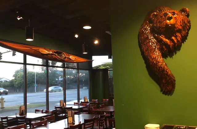 Wyld Pines Bar & Restaurant