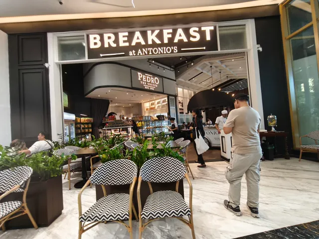 Breakfast at Antonio's