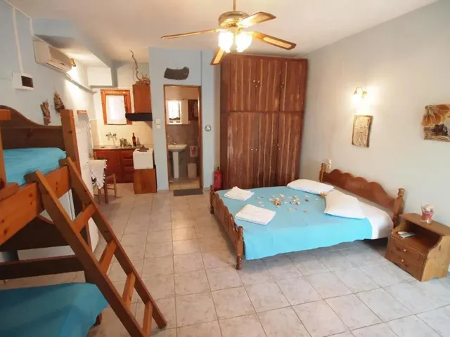 Ανδρομάχη στούντιος