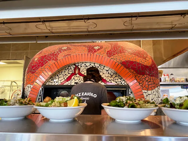 Famoso Italian Pizzeria - Sherwood Park