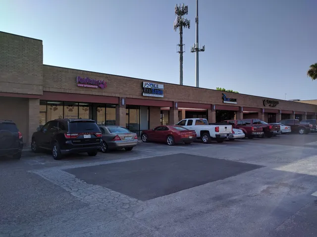 Everhart Park Shopping Center