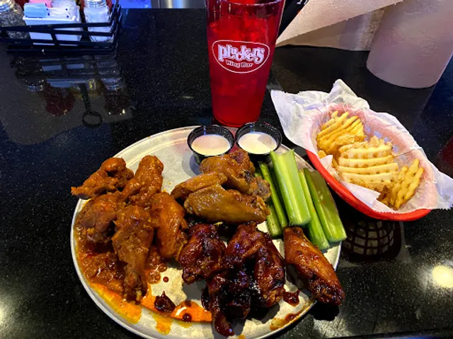 Pluckers Wing Bar