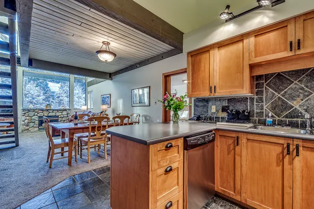 Acer Vacation Rentals Ltd.