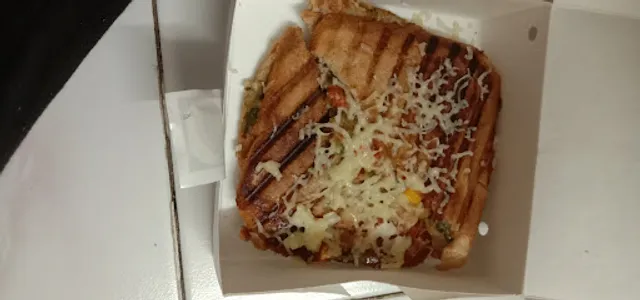 Fusion in pizza -best pizza in ahmednagar