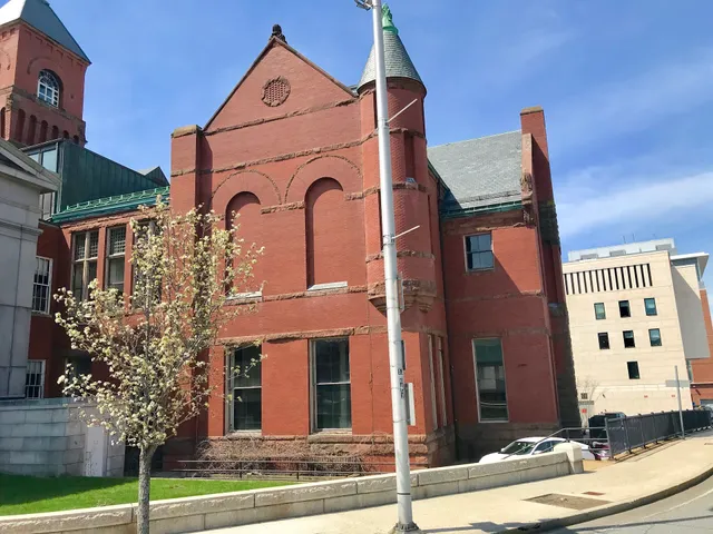 Salem District Court