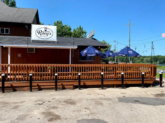 Riley's Bar & Grill