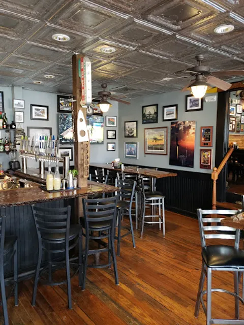 Aviator Brewing Tap House & Kitchen