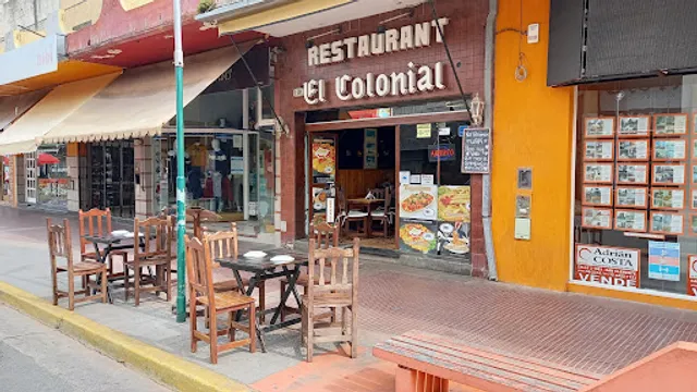 El Colonial