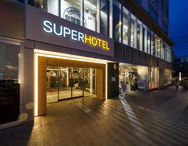 Super Hotel