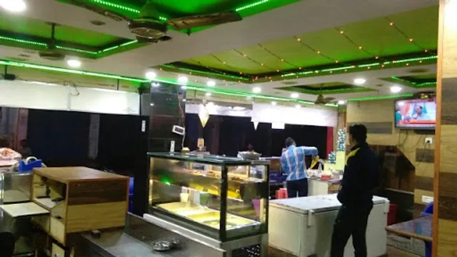 Pahalwan Lassi Wale & Sweets