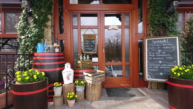 Fekete Gólya Étterem