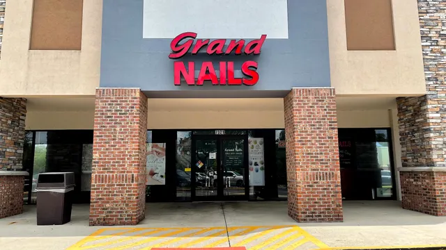 Polish Lounge Nails & Spa (Grand Nails)
