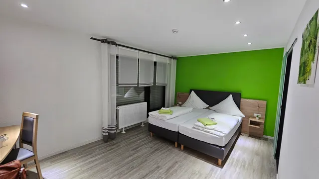 Hotel Unter den Linden Kierspe - Heike Makowski