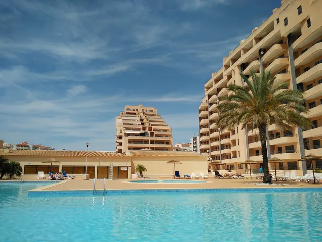 Apartamentos Paraiso Sol da Rocha