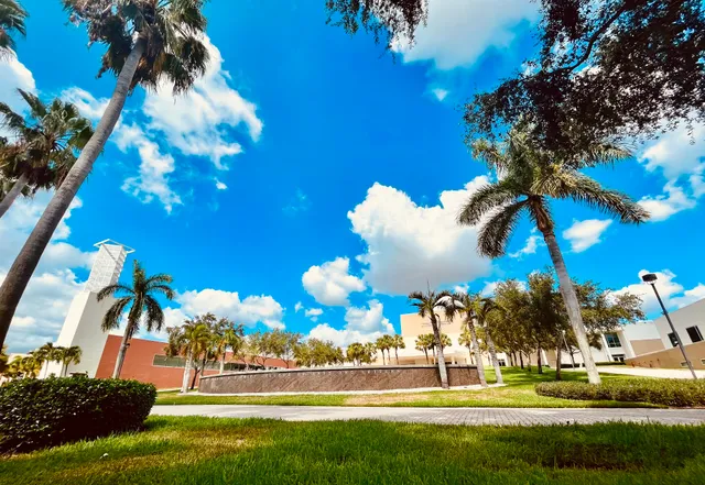 FAU - Dorothy F. Schmidt College of Arts and Letters