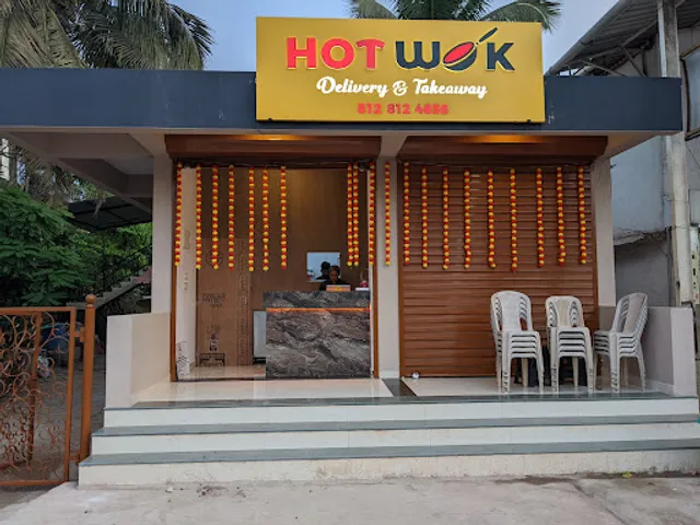 HOT WOK -MOMO & INDO-ASIAN KITCHEN (MOMOS & CHINESE IN FATORDA, MARGAO)