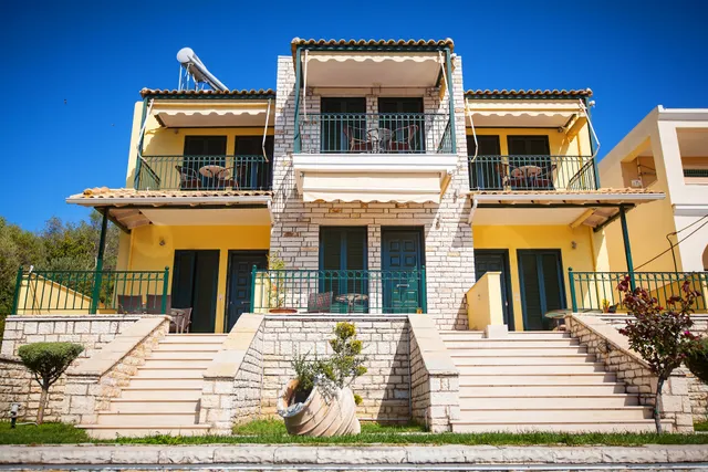 Koronisia Apartments