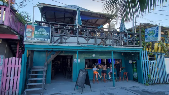 juvinies ceviche bar