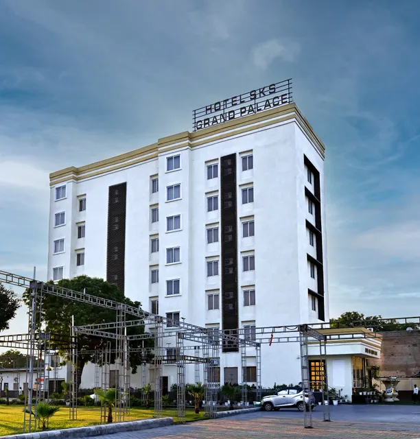 Hotel SKS Grand Palace