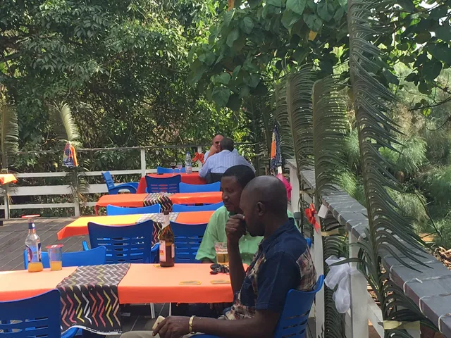 Le Restaurant Bayama Obala