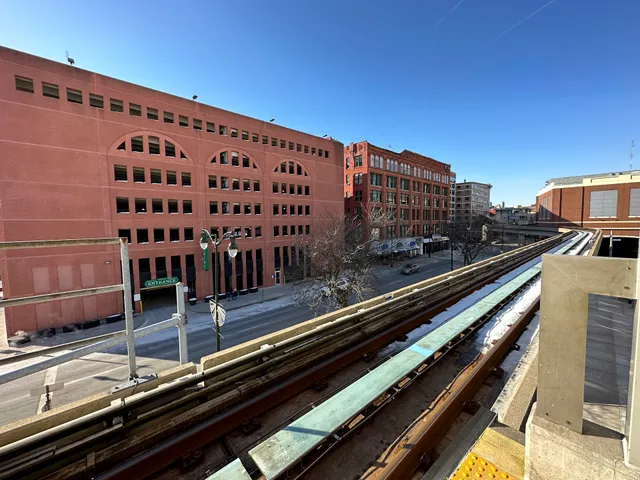 Michigan Avenue People Mover Station